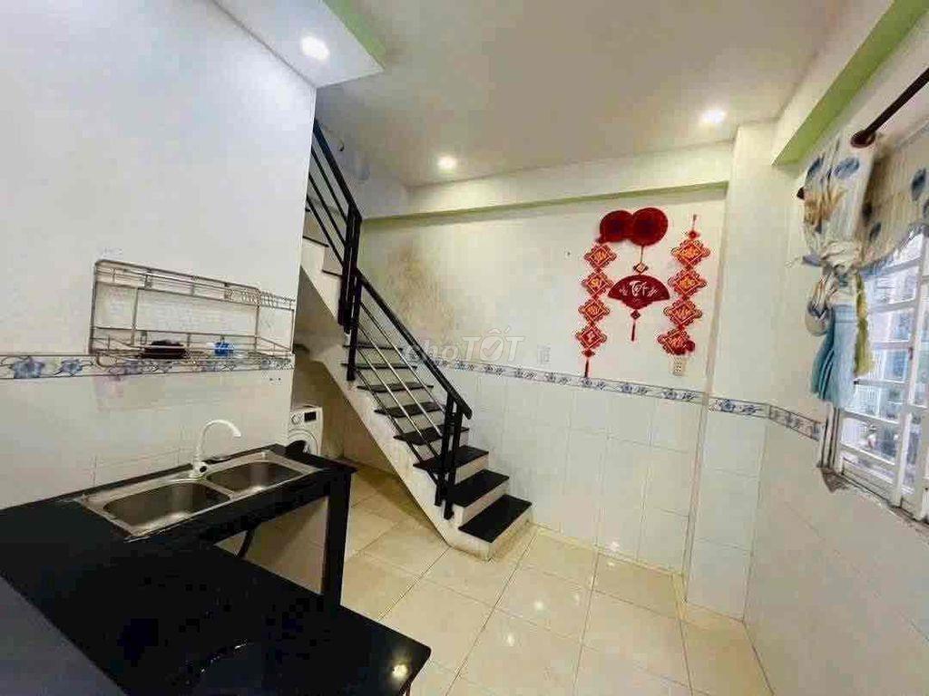 Bán cần nhà trệt lầu gần trường hoc di an