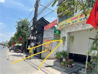 Cần bán căn nhà sổ chung ngay khu chung cư bicon thống nhất binh an