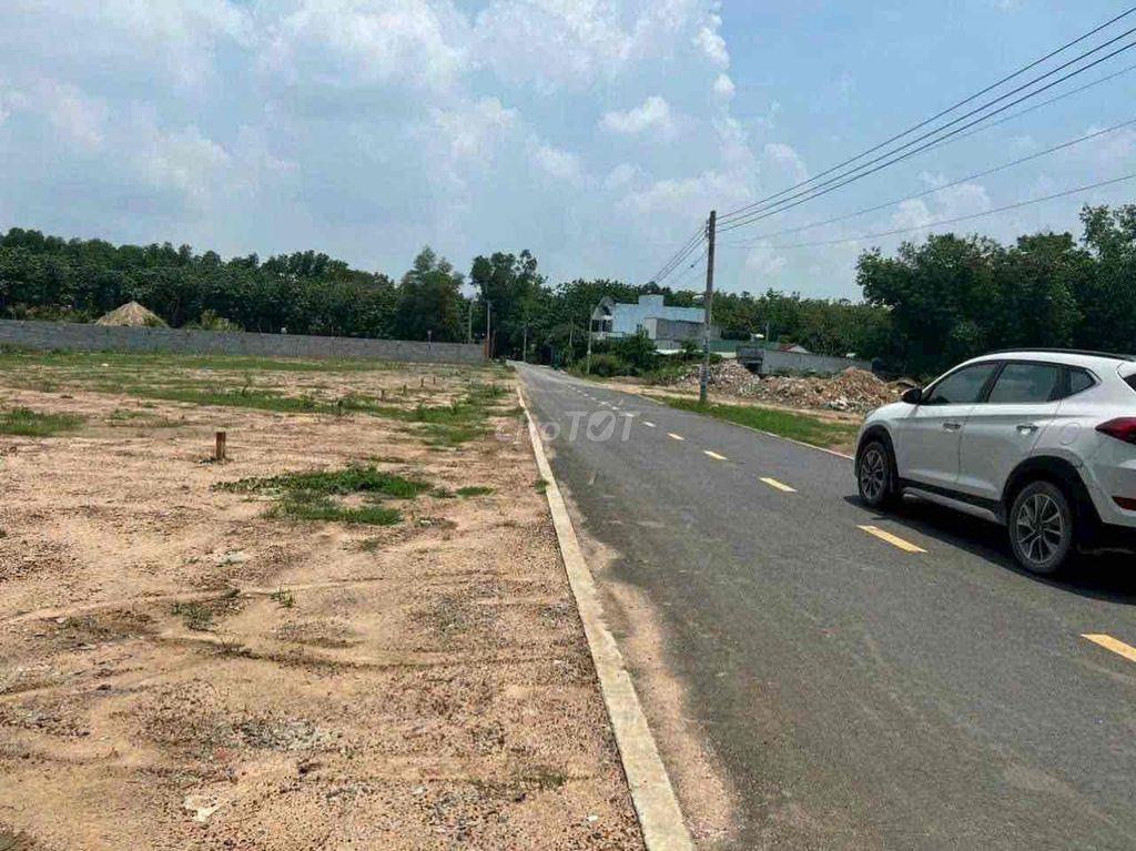 Kẹt nợ bán gấp 500m2 đất gần chợ huyện