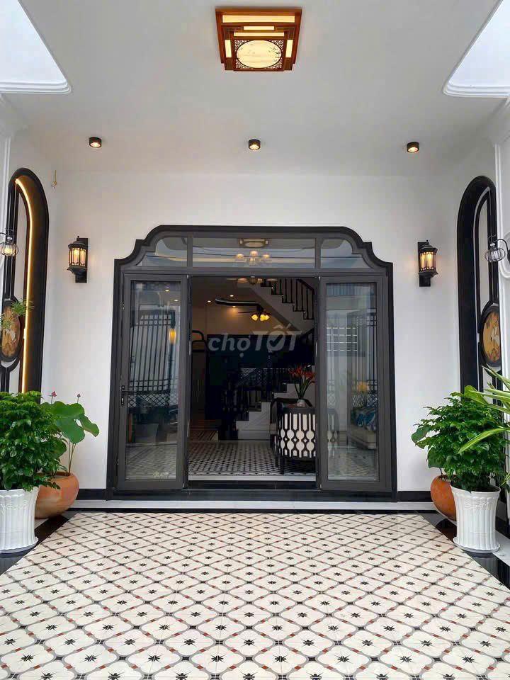 nhà mới xây, phong cách Đông Dương, full nội thất