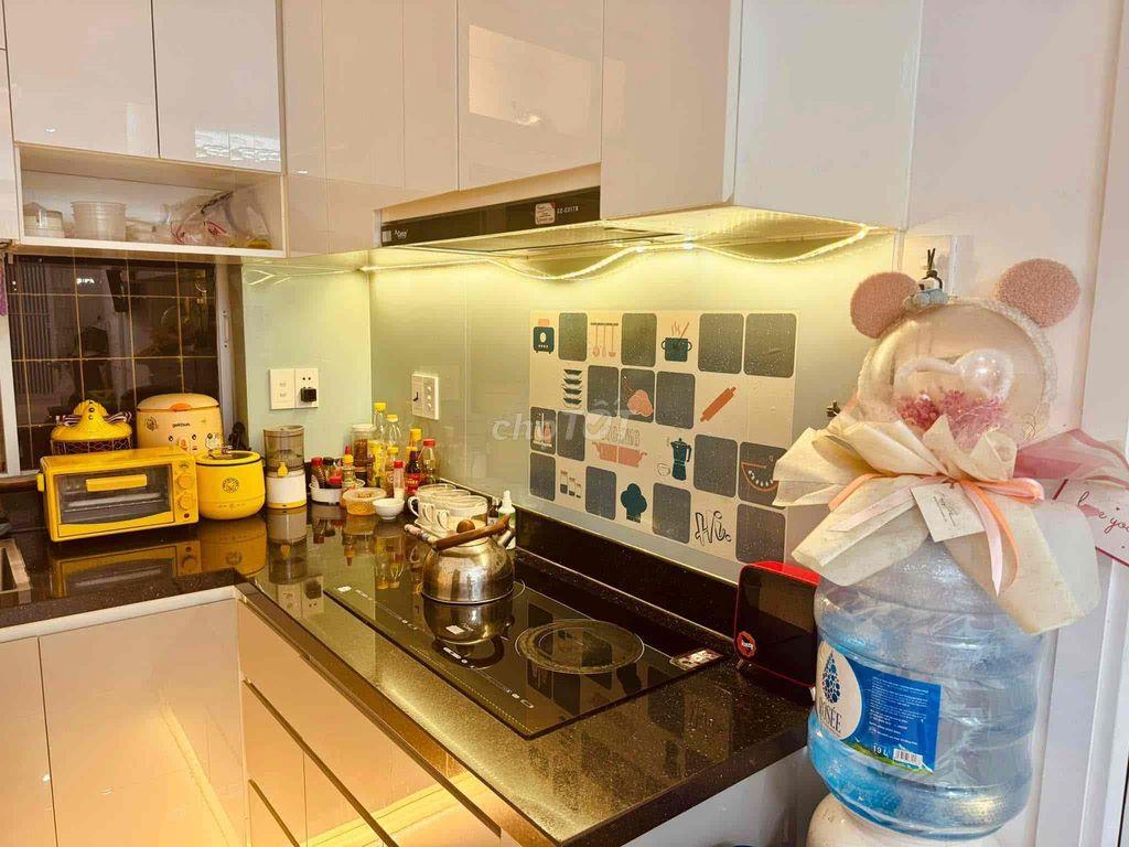Bán căn hộ mini , khu Phan Xích Long , mặt tiền đường Hoa Sứ