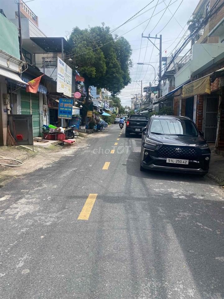nhà mặt tiền cần bán