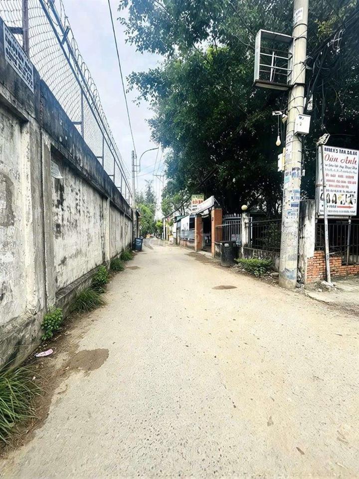nhà có việc cần bán đất