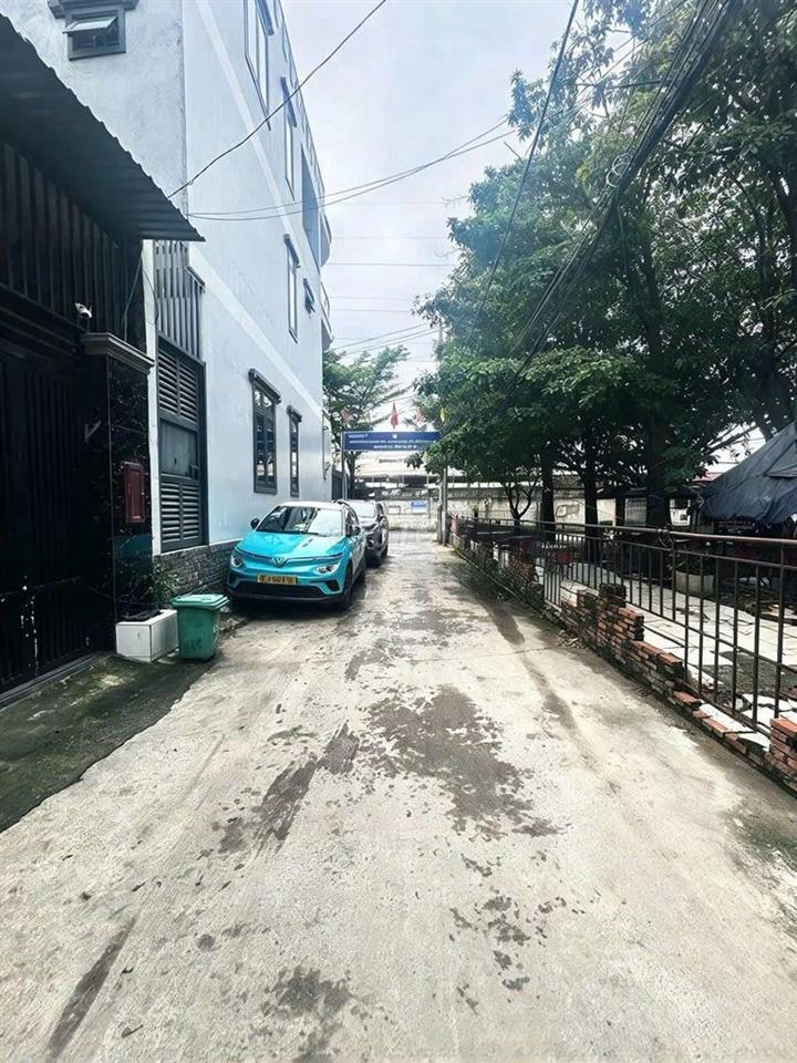 nhà có việc cần bán đất