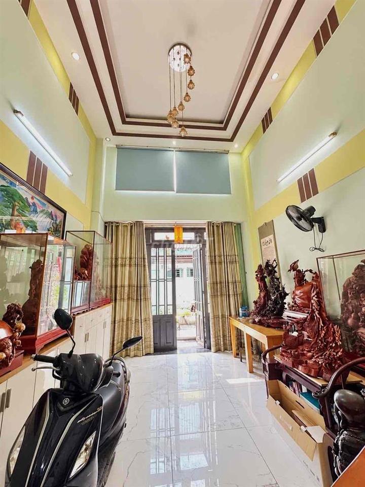 NHÀ 4 TẦNG–5,68 TỶ–HẺM XE TẢI–CÁCH MẶT TIỀN QUANG TRUNG 50M–44M²