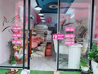 Sang toàn bộ mặt bằng và vật dụng làm nail