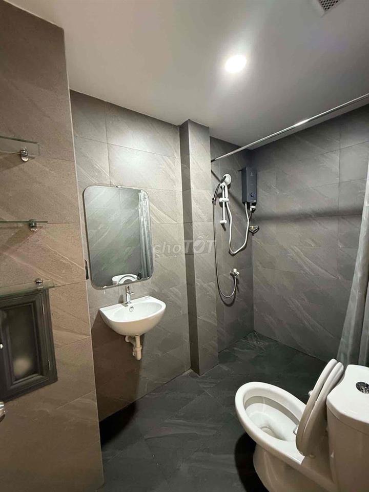 Tháng 11 trống phòng studio full nội thất - chính chủ