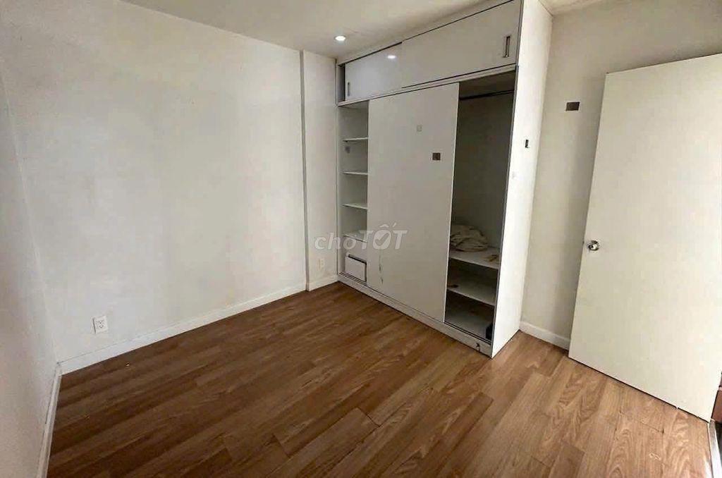 Căn Góc 3 PN, 117m2, C/C  Cộng Hòa Plaza-ko Nội Thất giá 14.5 tr/th
