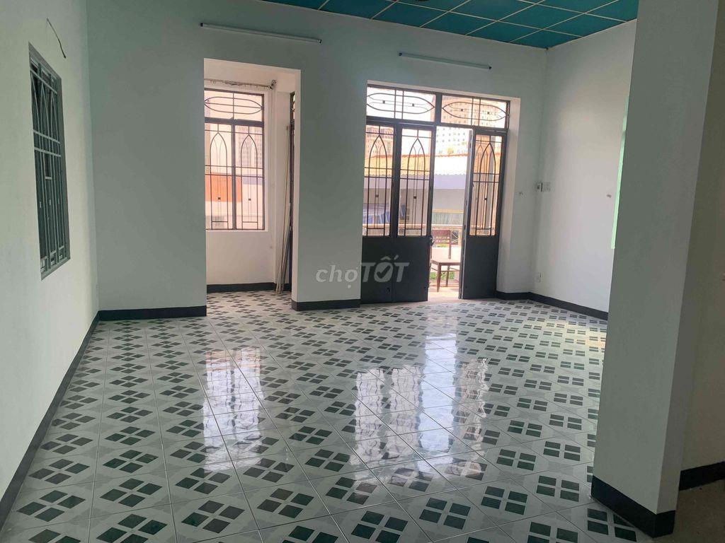 Cần bán nhà 3 tầng k Lê Duẩn -phố thời trang-vị trí VIIP trung tâm Đà