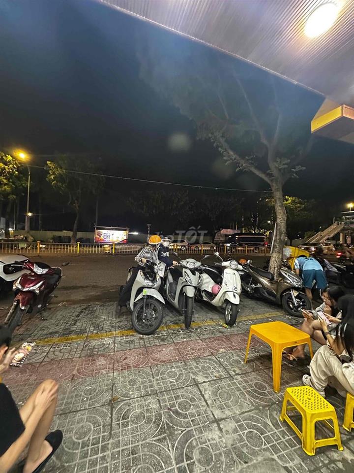 cho thuê phòng 5tr Full nội thất ngay Aoen Mall