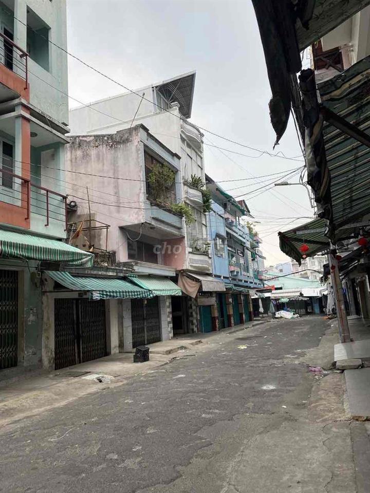 Chính chủ bán nhà mặt phố chợ Trần Văn Quang - Tân Bình