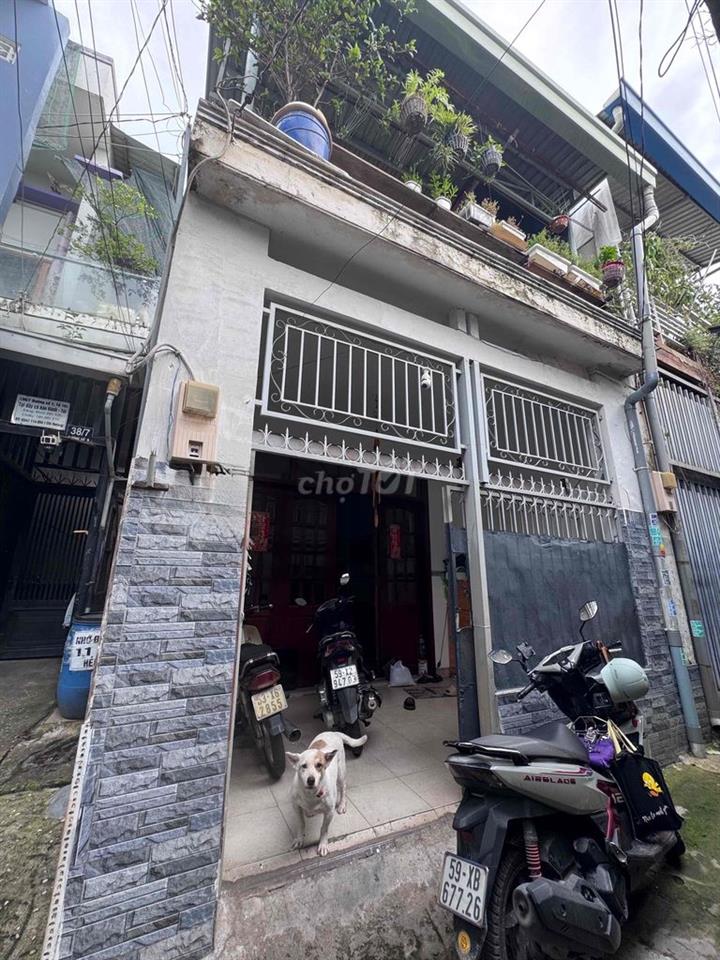 Cần bán nhà cách chợ Tam Hà 180m