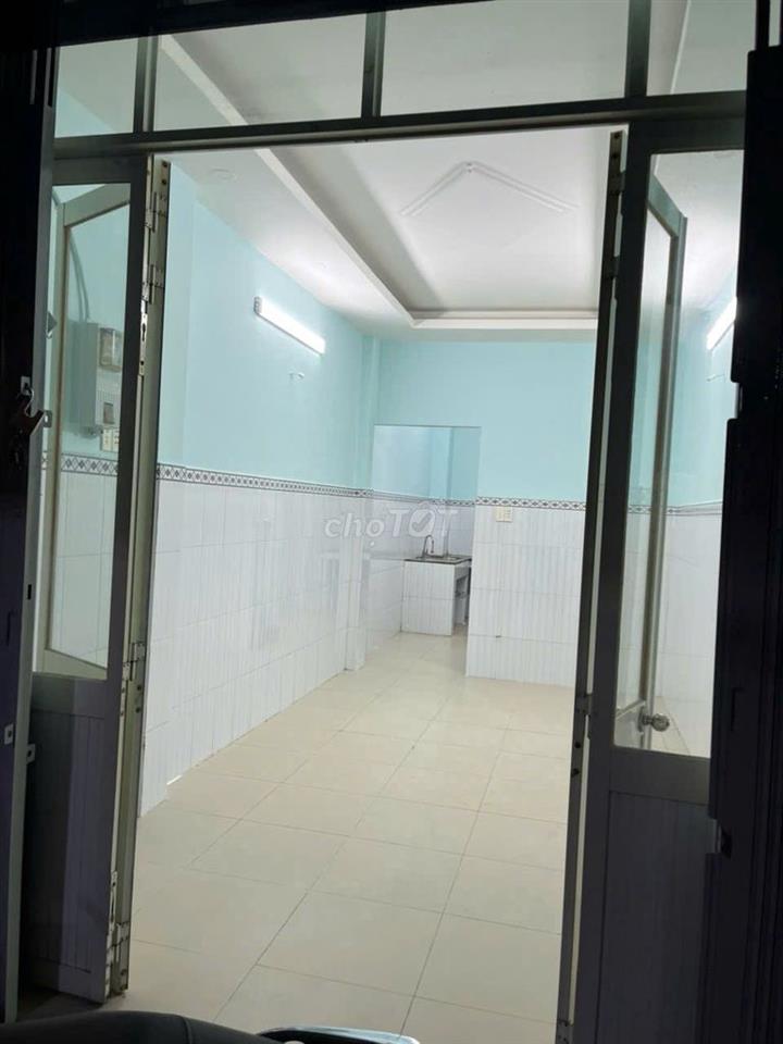 Bán Nhà Nguyên Căn tại Trung Tâm quận 11 gần siêu thị và trường học 