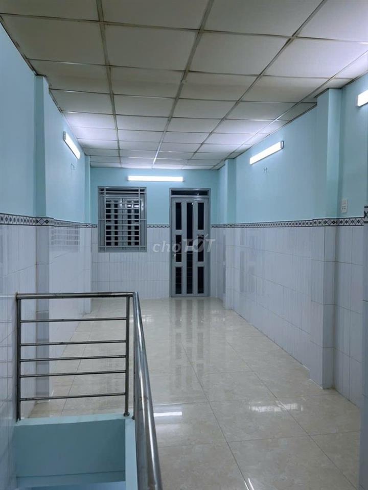 Bán Nhà Nguyên Căn tại Trung Tâm quận 11 gần siêu thị và trường học 