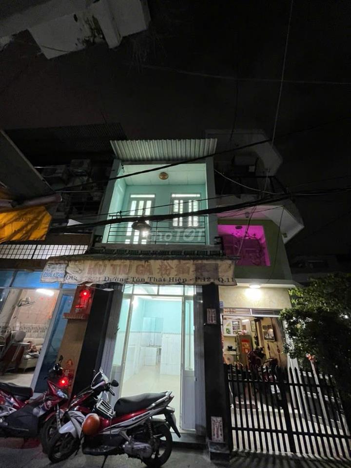 Bán Nhà Nguyên Căn tại Trung Tâm quận 11 gần siêu thị và trường học 