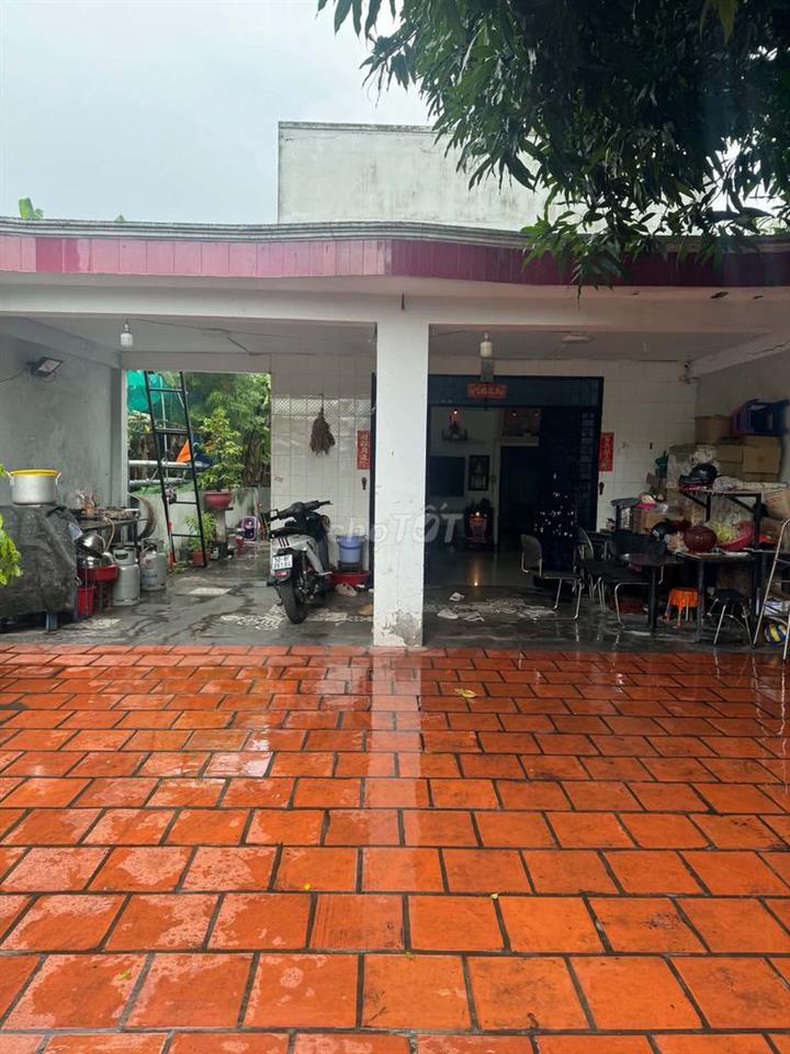 Bán nhà mặt tiền đường Lê Thành Phương