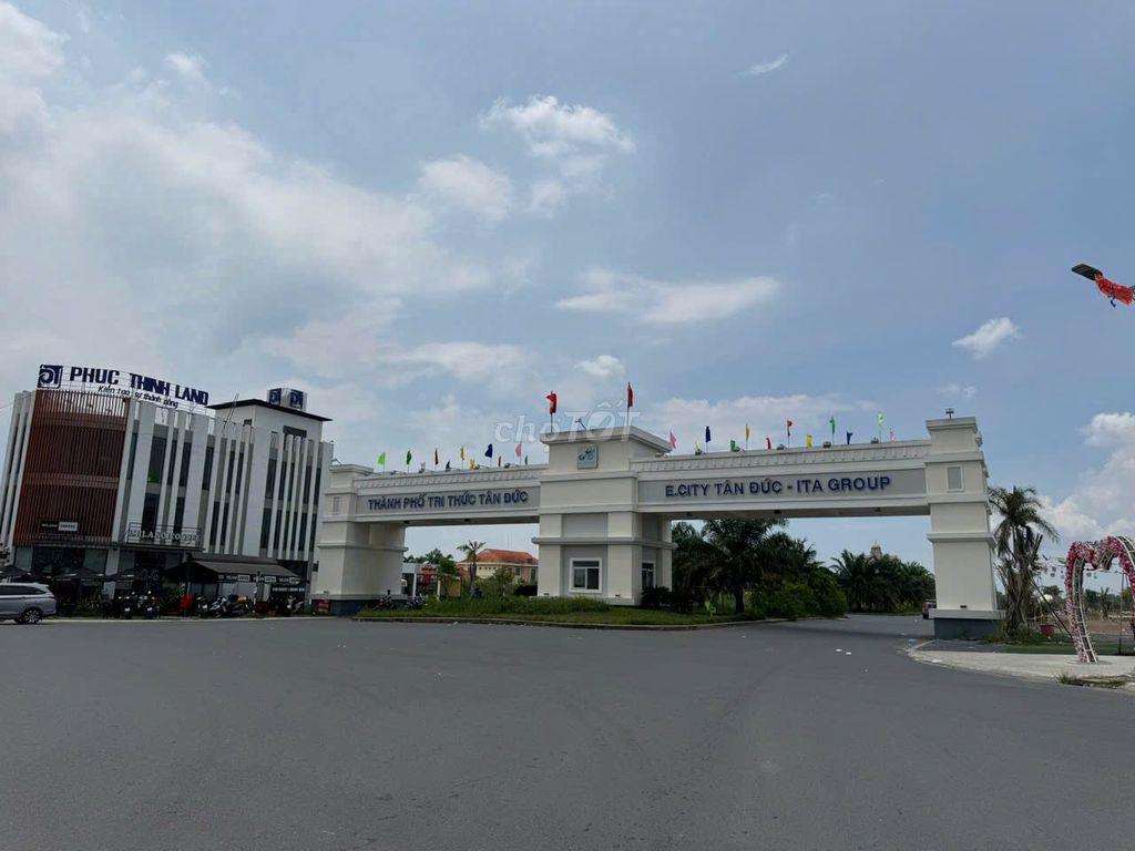 Bán gấp lô đất tiện XD KS, nhà ở,cho thuê, cửa hàng, quán ăn,cà phê...