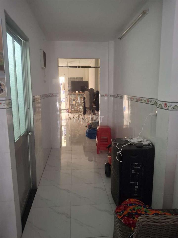 Bán nhà sổ chung măt tiền kinh doanh