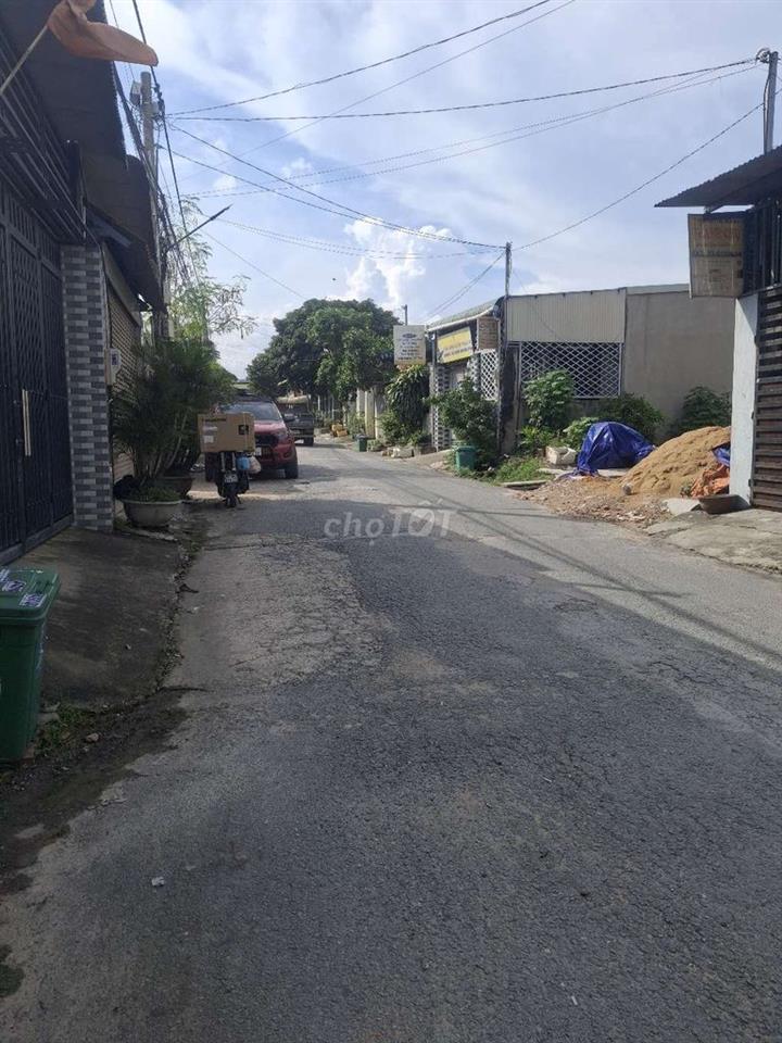 Bán nhà sổ chung măt tiền kinh doanh
