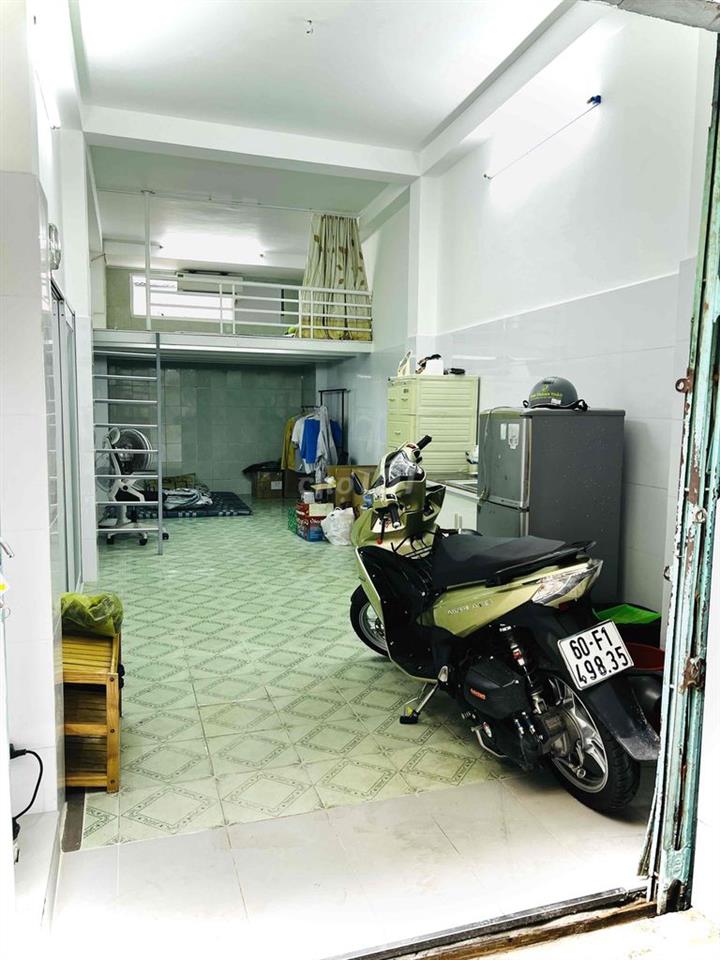 2pn mà còn xe ngay tại phòng