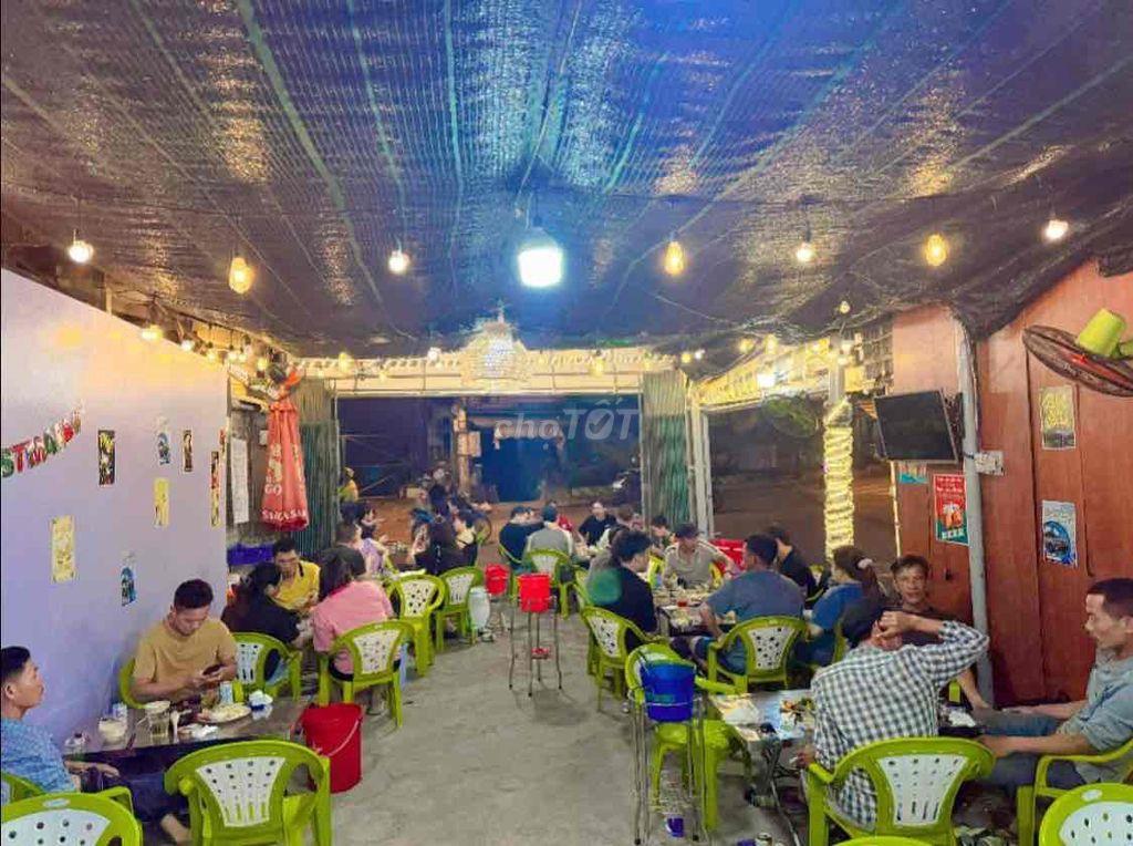 Cần sang nhượng lại quán… Mặt bằng góc ngã ba 2 mặt tiền. Quán đang có