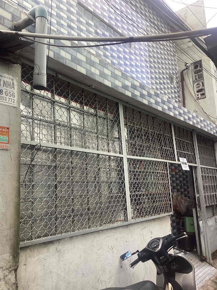 Cho thuê nhà đầu hẻm gần chợ Ba Đình