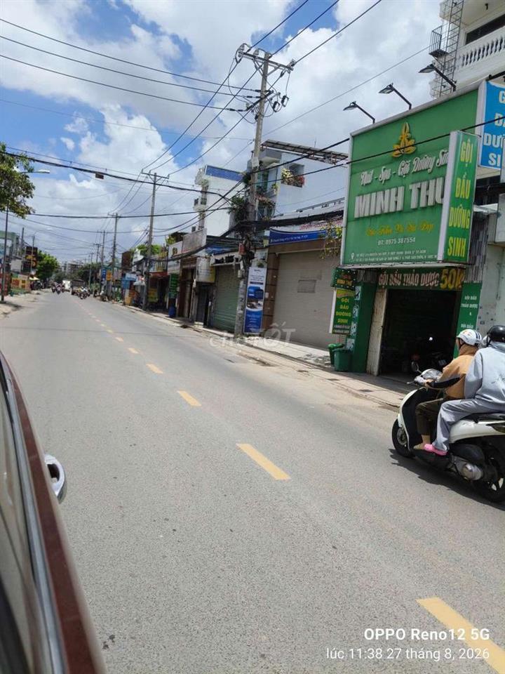 Mặt bằng 