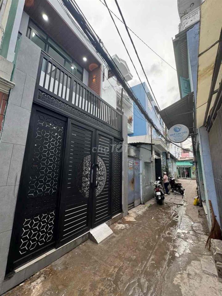 Chính chủ cần bán nhà hẻm 32 Ông Ích Khiêm Q11