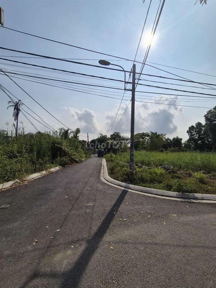 Đất mặt tiền đường số 12
