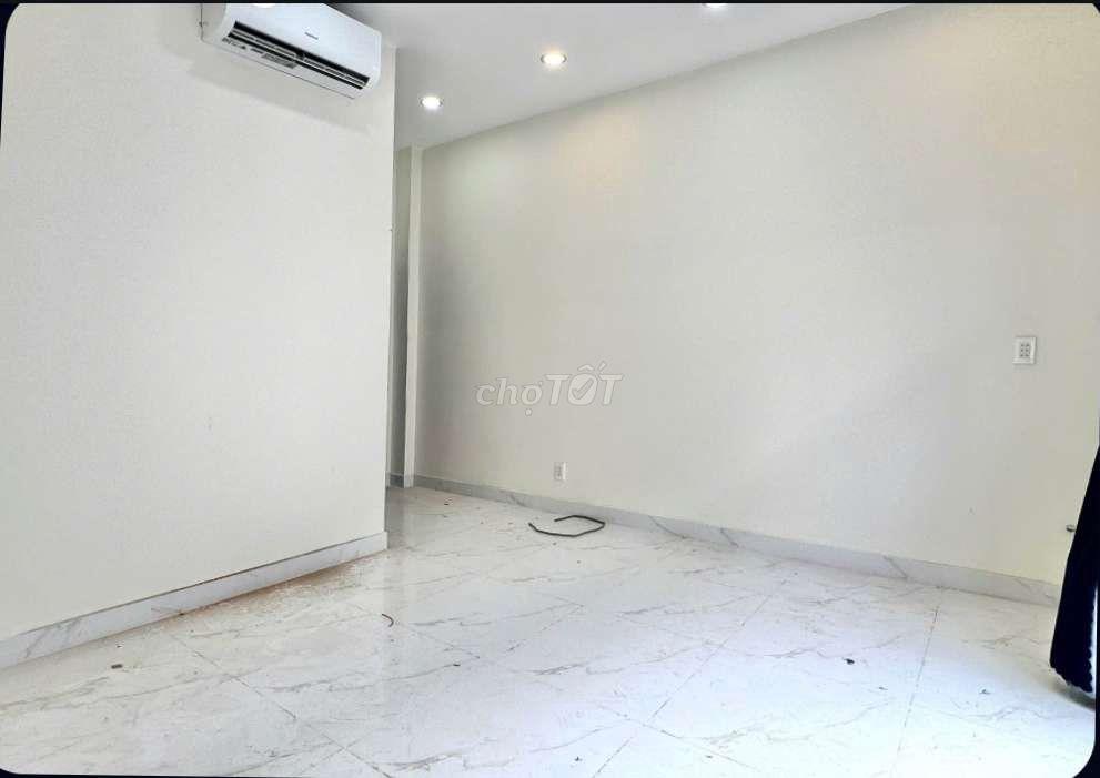 Nhà Phố Quốc Lộ 13 Giá RẺ 