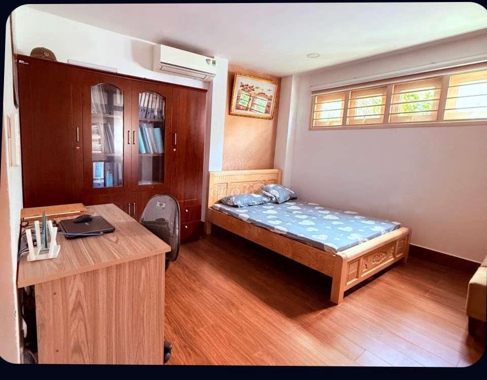 Giá RẺ Nhà Phố Quốc Lộ 13 