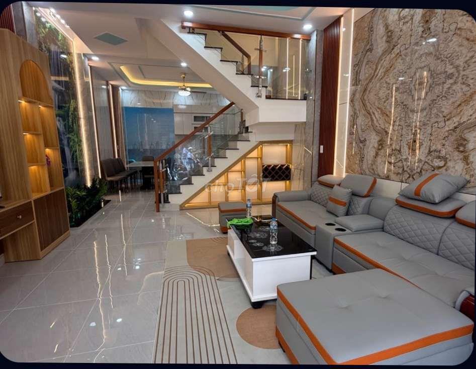 Nhà Giá Rẻ Gần Chợ Đầu Mối Thương mại 