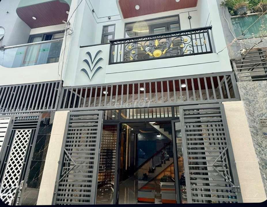 Nhà Giá Rẻ Gần Chợ Đầu Mối Thương mại 