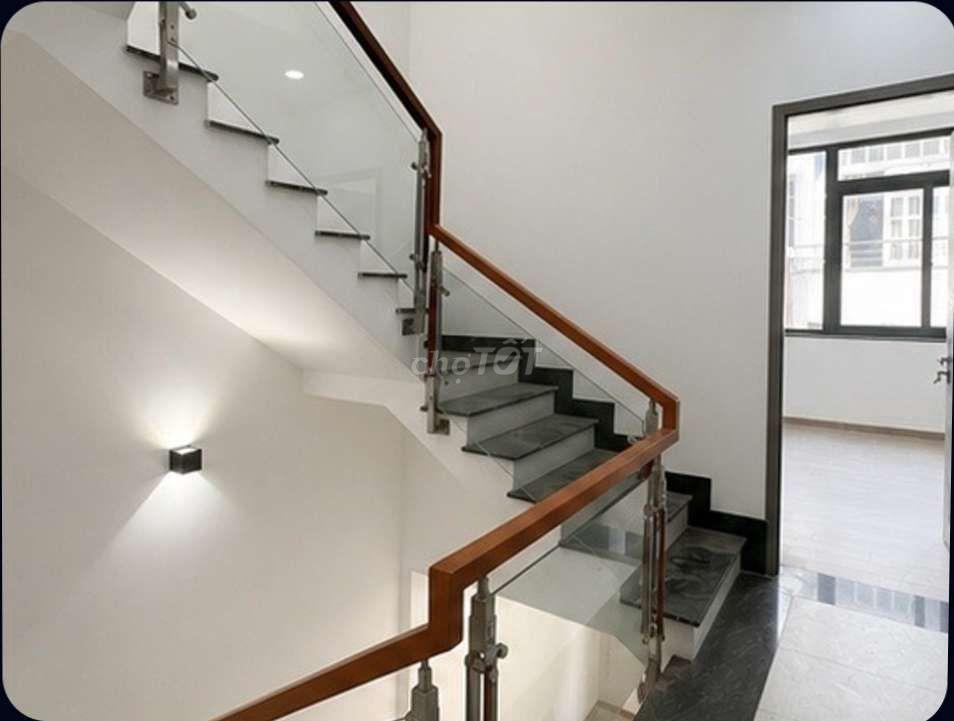 NHÀ MỚI XÂY XONG – QUỐC LỘ 13 – 5 TẦNG CÓ SÂN THƯỢNG – GIÁ CHỈ 9.X TỶ
