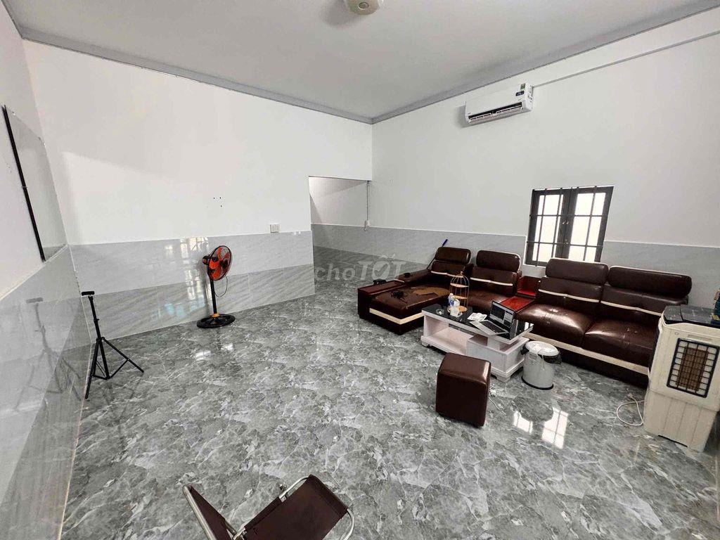 Bán nhà 12x20 hổ cư, sổ hồng riêng, phường Trảng Bom, đường xe hơi, gầ