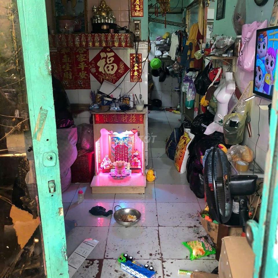 NHÀ GẦN CHUNG CƯ HIMLAM Q6