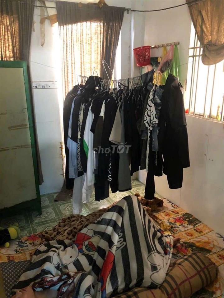 NHÀ GẦN CHUNG CƯ HIMLAM Q6