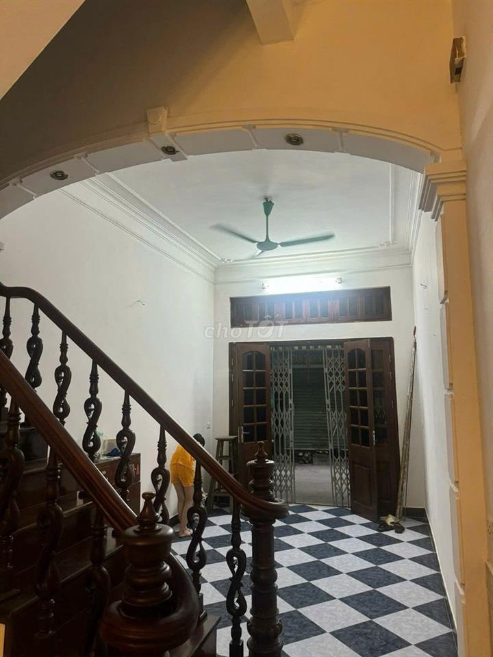 Cho thuê nhà ngõ văn hương