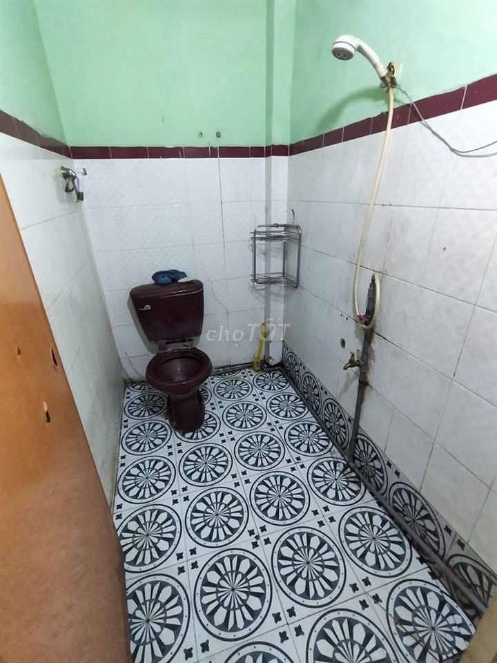 Phòng trọ sinh viên giá rẻ đường mặt tiền chợ