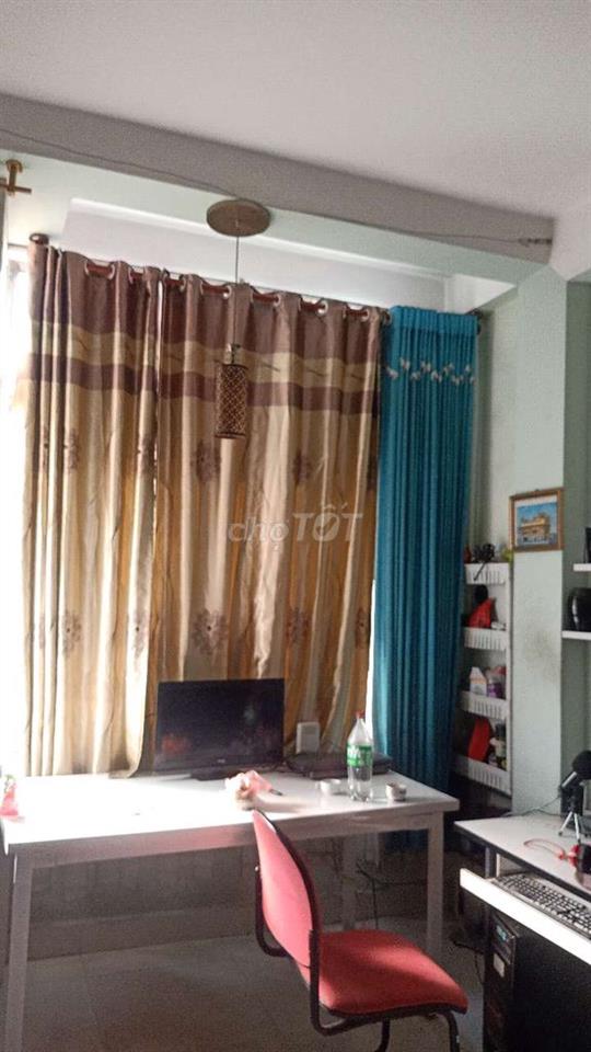 pt khép kín 20m2,TB đầy đủ,có chỗ để xe,đi lại 24/24