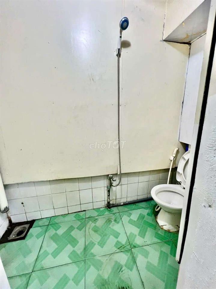 Mặt bằng giá rẻ