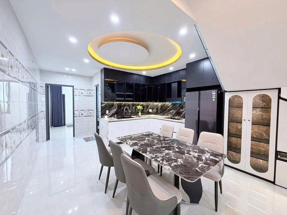 Nhà 3 tầng mới đẹp gần biển Nguyễn Tất Thành, Thanh Khê, Đà Nẵng