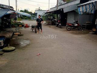 Đất gần chợ