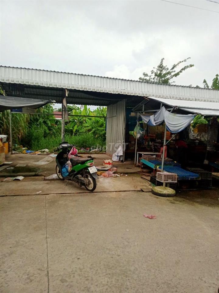 Đất gần chợ