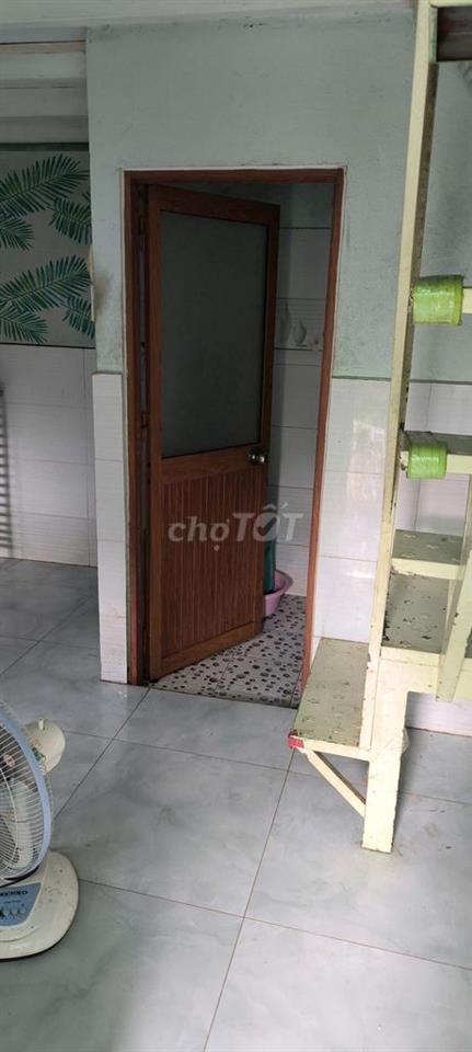 Nhà Tân Xuân 3, cách đường Tân Xuân 3 chỉ 1 căn