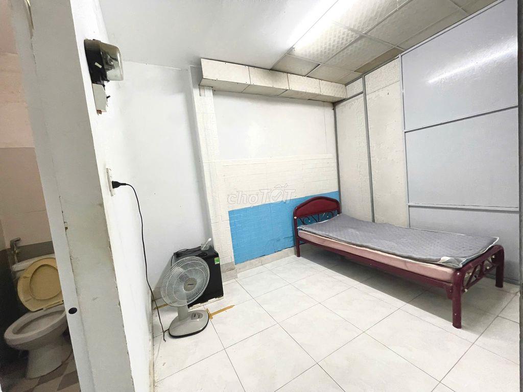 PHÒNG TRỌ 20M² – GIÁ CHỈ 2,3 TRIỆU/THANG ( SV NỮ / NV VĂN PHÒNG NỮ)