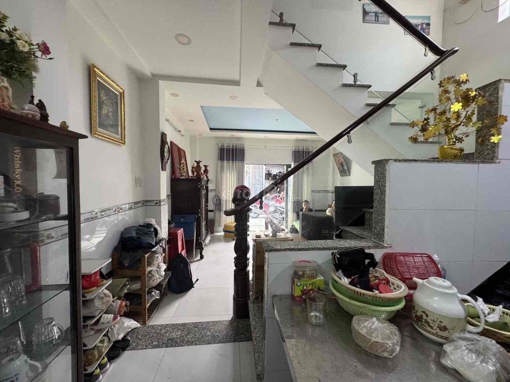 NHÀ ĐẸP 2 TẦNG – HOÀN CÔNG ĐẦY ĐỦ NGAY HIỆP BÌNH – 42m² – 2 PN, 2