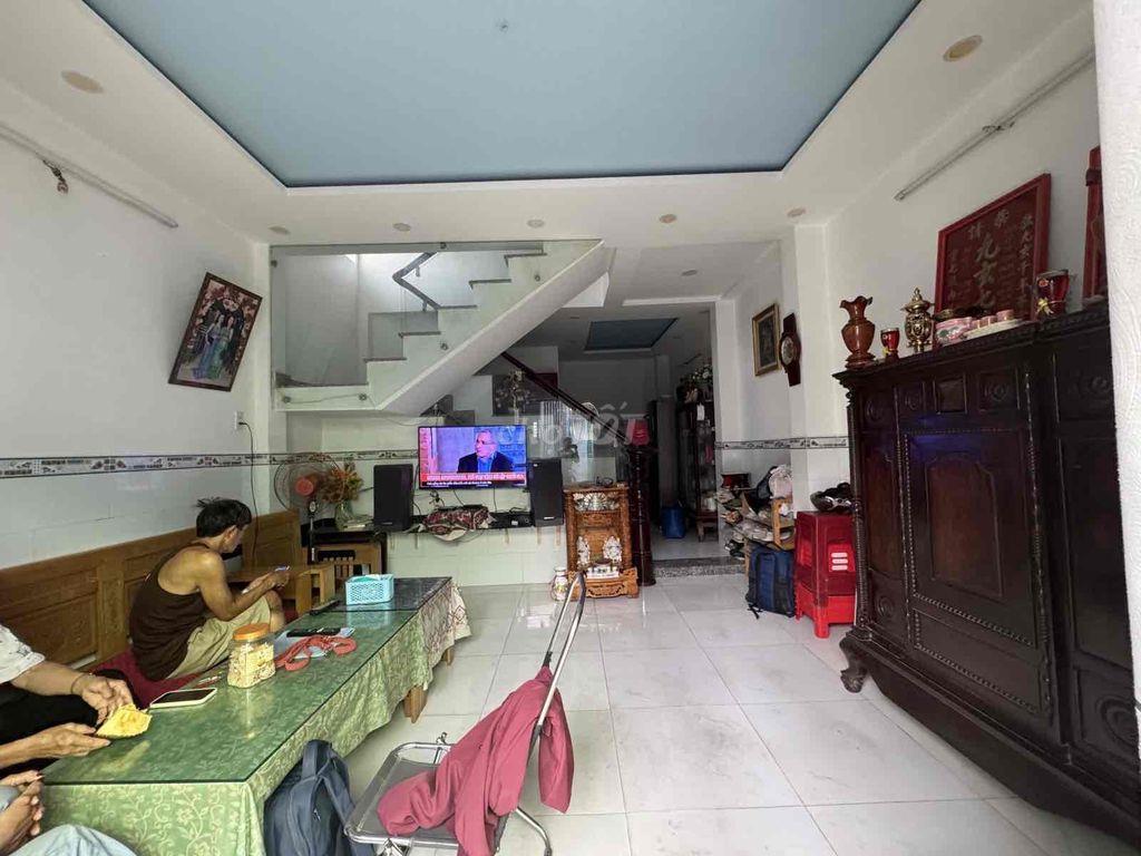 NHÀ ĐẸP 2 TẦNG – HOÀN CÔNG ĐẦY ĐỦ NGAY HIỆP BÌNH – 42m² – 2 PN, 2