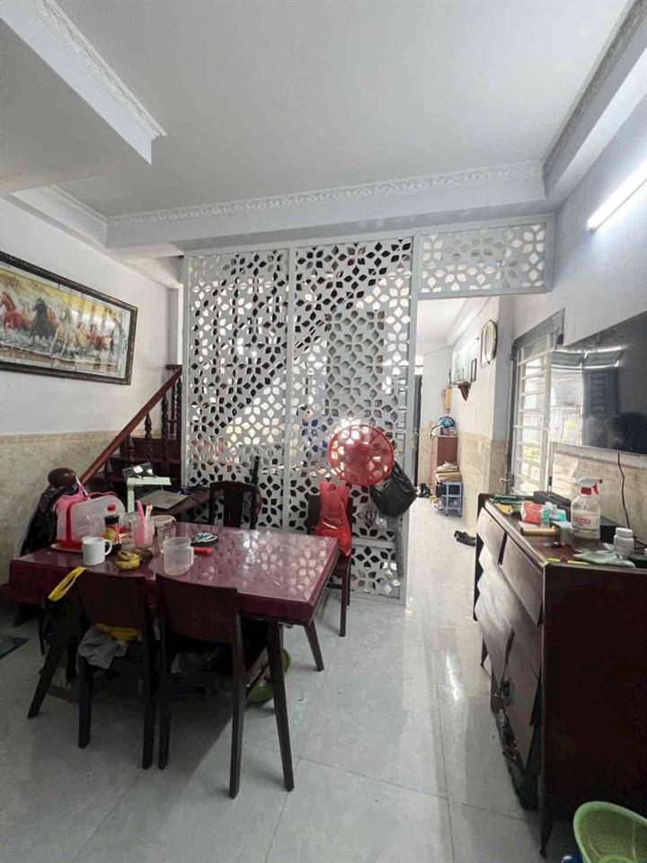 NHÀ 2 TẦNG - HOÀN CÔNG NGAY QUỐC LỘ 13