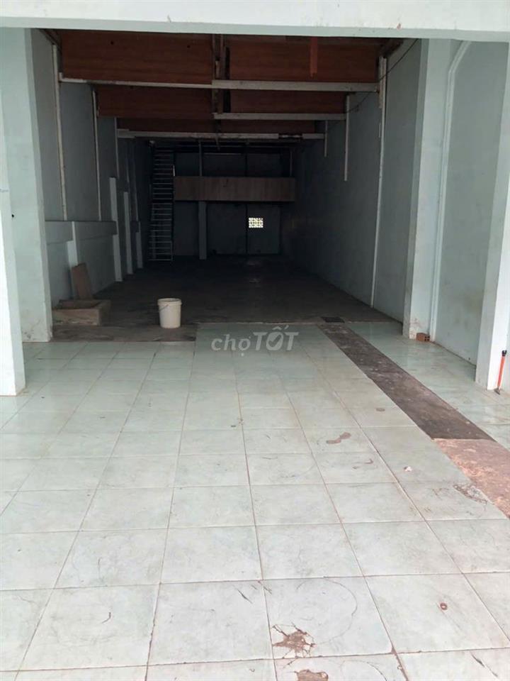 Cho thuê nhà 5 x 27, 1wc 2 gác, gác lửng và 1 gác lớn 